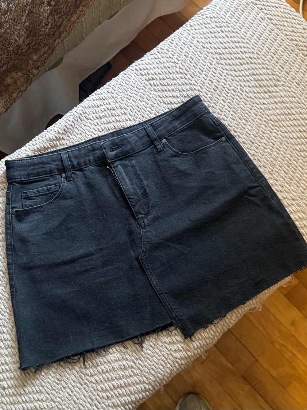 Paige Denim Mini Skirt - Classic Casual Style